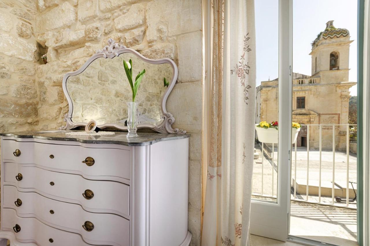 Hyblaliferooms راغوزا المظهر الخارجي الصورة